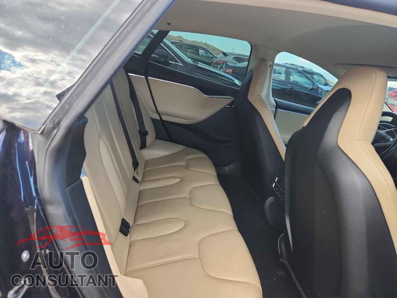 TESLA MODEL S 2014 - 5YJSA1H10EFP45221