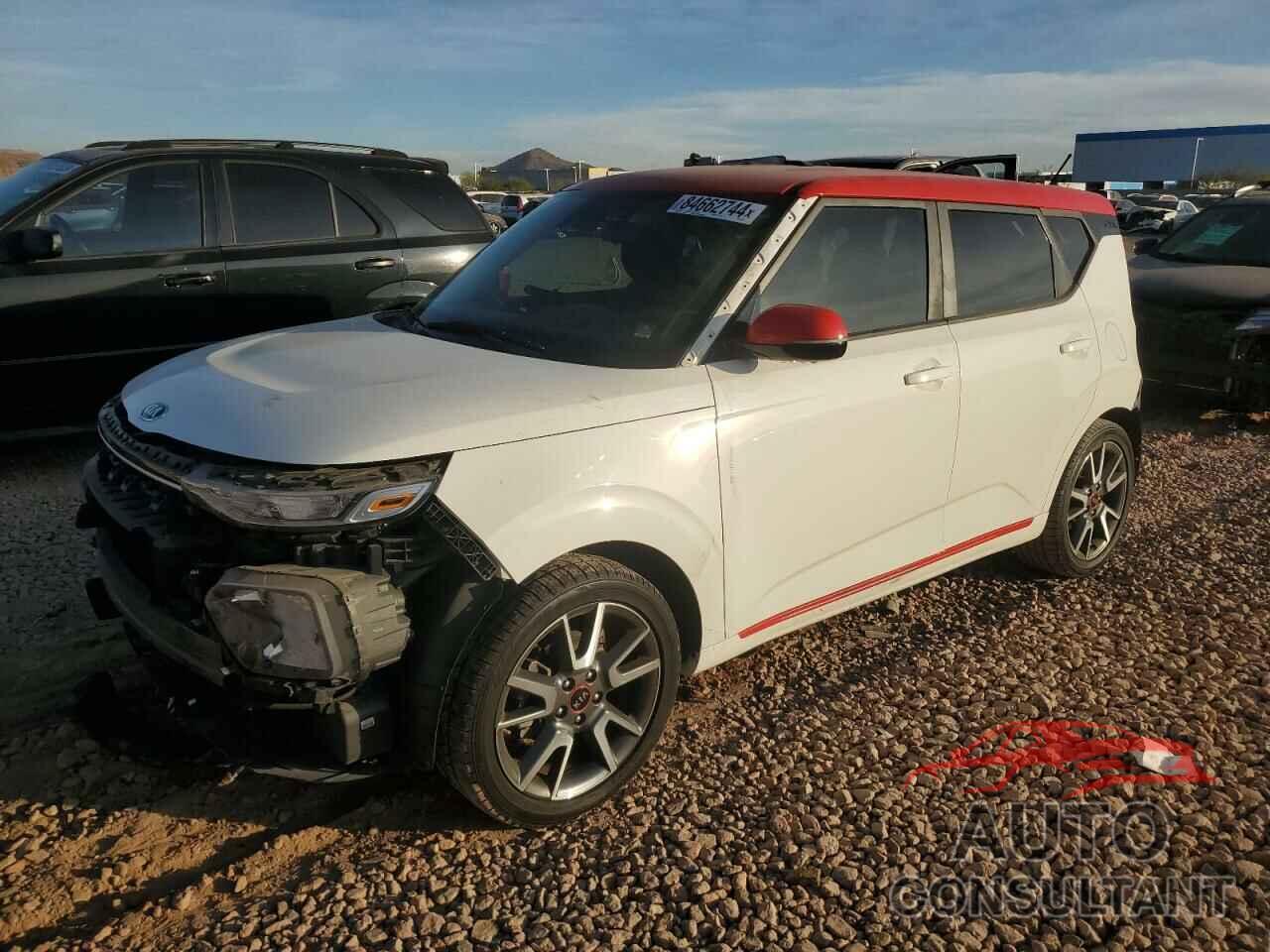 KIA SOUL 2020 - KNDJ63AU0L7094740