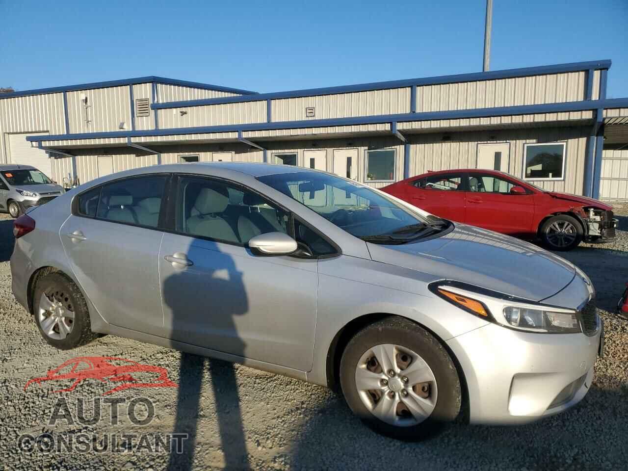 KIA FORTE 2017 - 3KPFK4A79HE019897