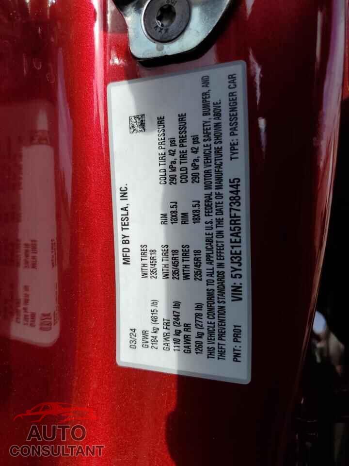 TESLA MODEL 3 2024 - 5YJ3E1EA5RF738445