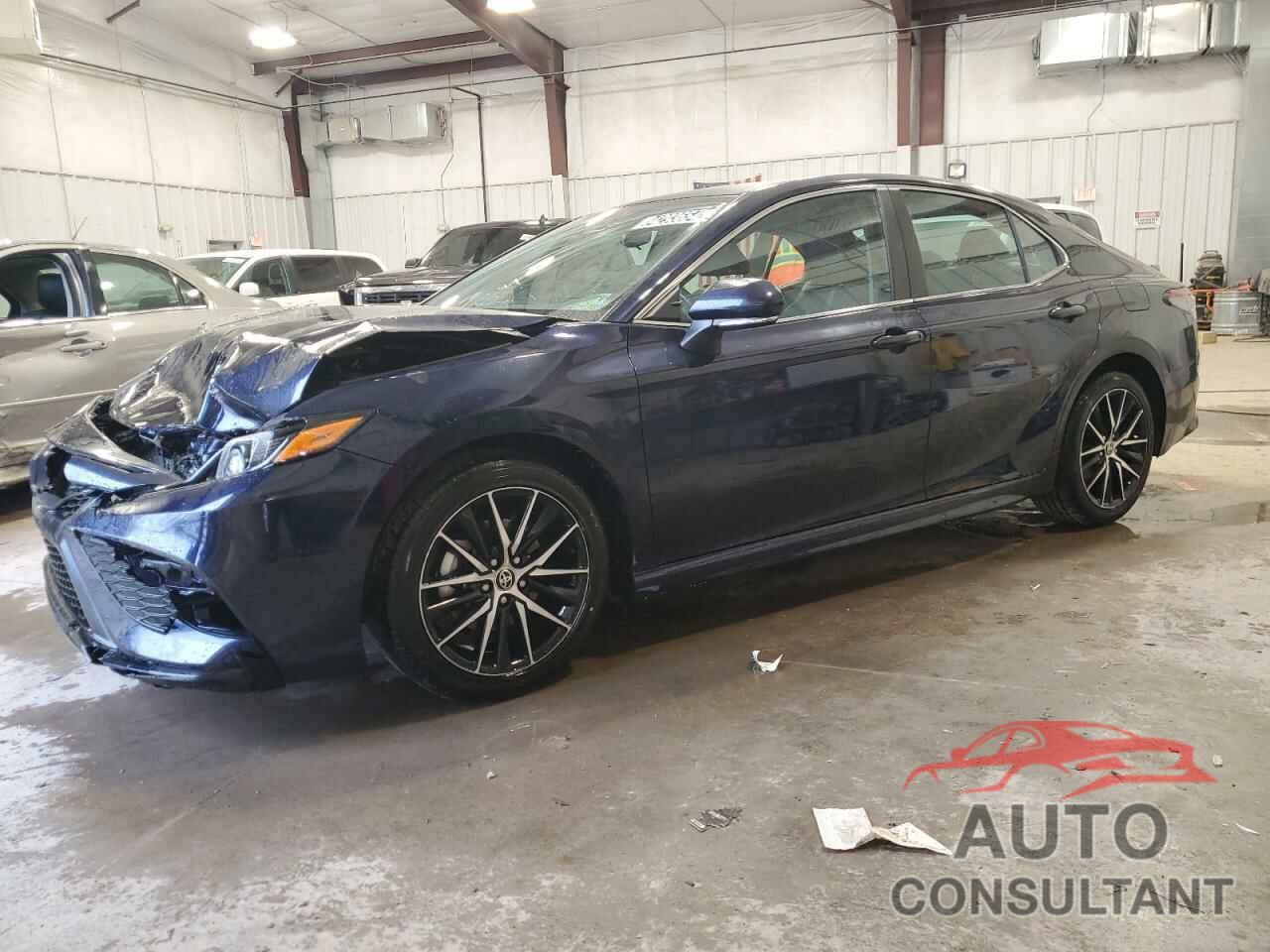 TOYOTA CAMRY 2022 - 4T1G11AK1NU708660