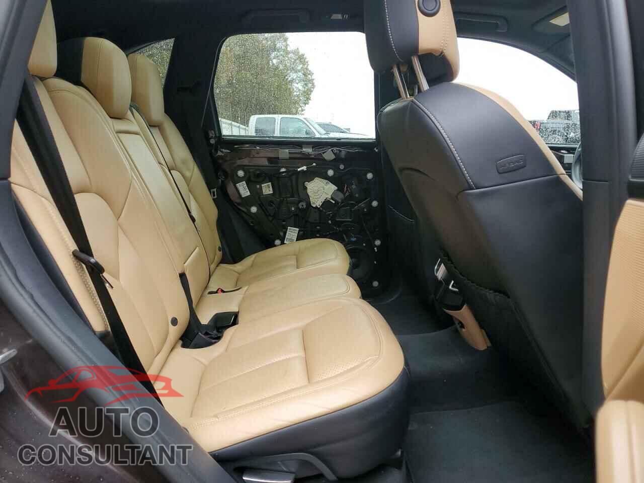 PORSCHE CAYENNE 2016 - WP1AE2A27GLA63668