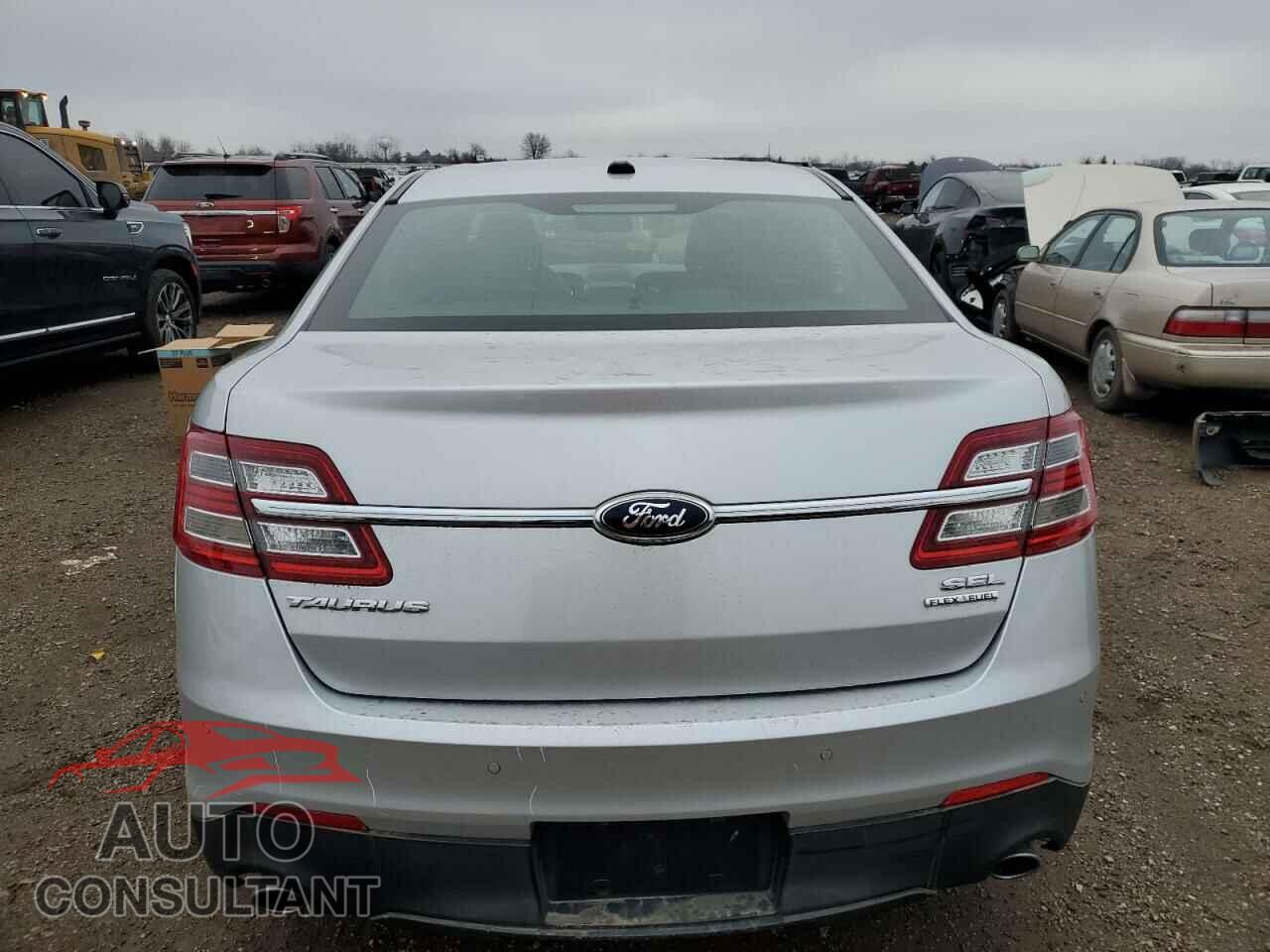 FORD TAURUS 2013 - 1FAHP2E88DG149686