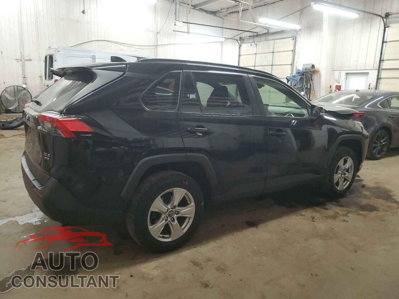 TOYOTA RAV4 2019 - JTMP1RFV2KD018062