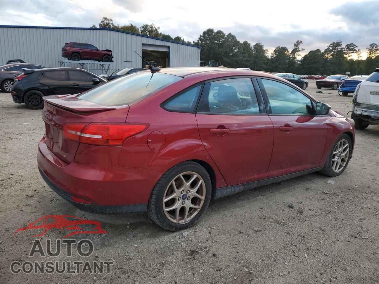 FORD FOCUS 2015 - 1FADP3F25FL277604