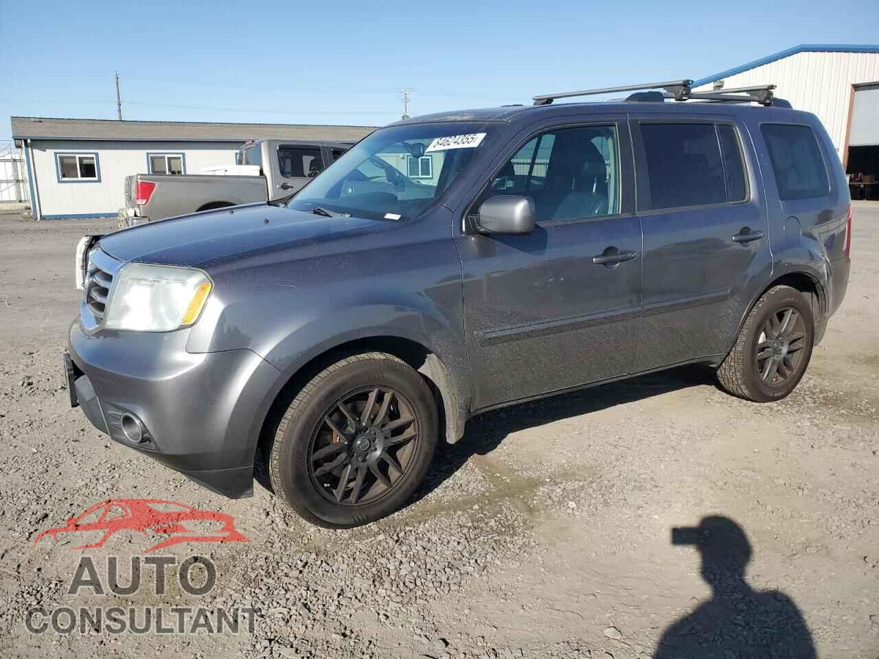 HONDA PILOT 2013 - 5FNYF4H50DB044192