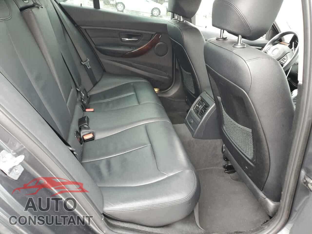 BMW 3 SERIES 2014 - WBA3B3C56EJ977934
