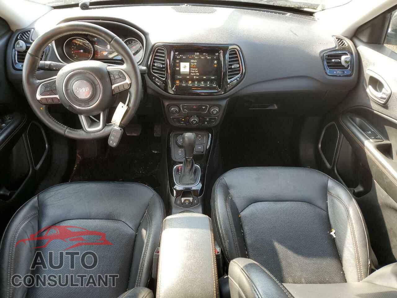 JEEP COMPASS 2018 - 3C4NJDCB7JT501091