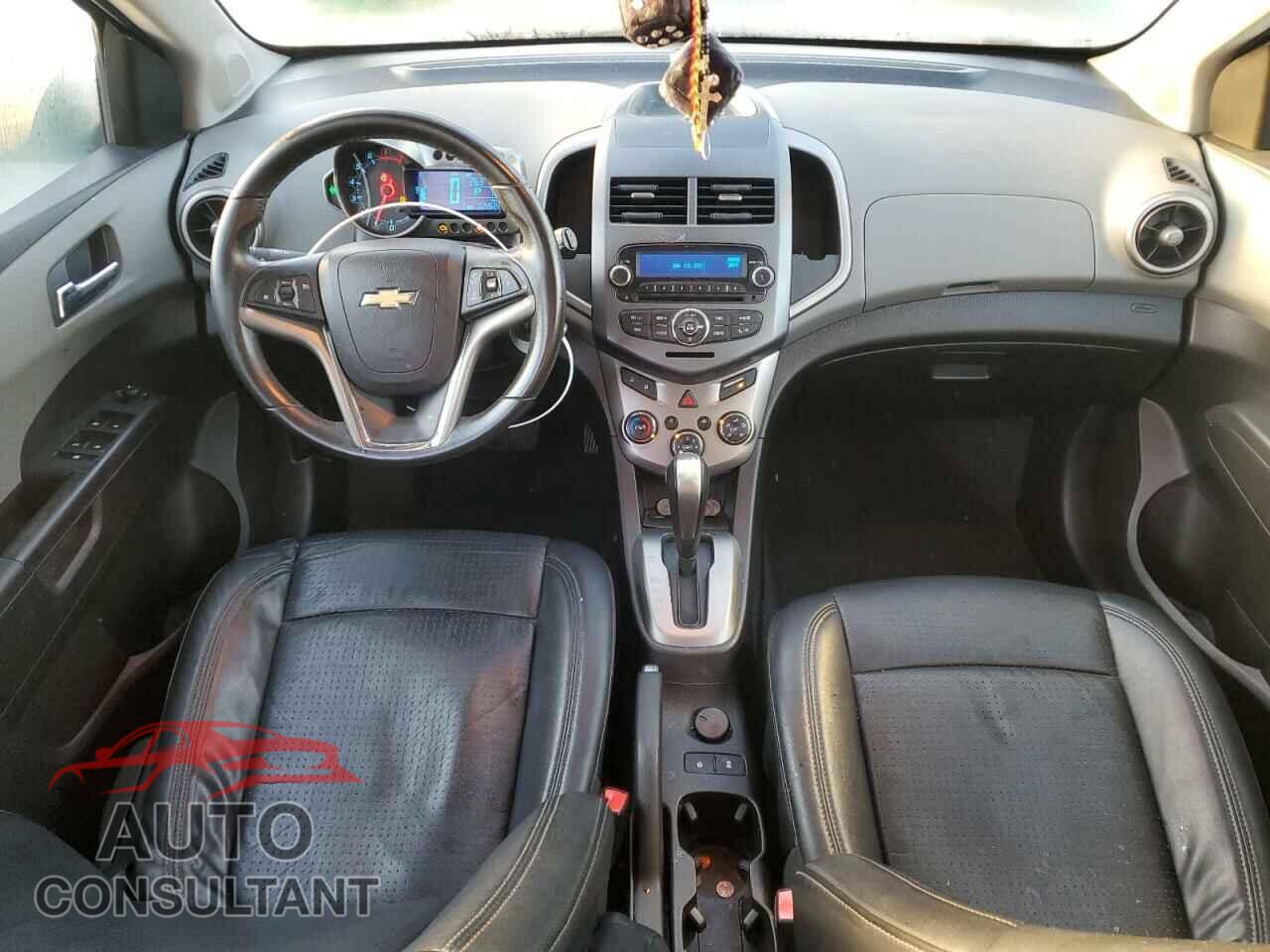 CHEVROLET SONIC 2012 - 1G1JE6SH6C4118779