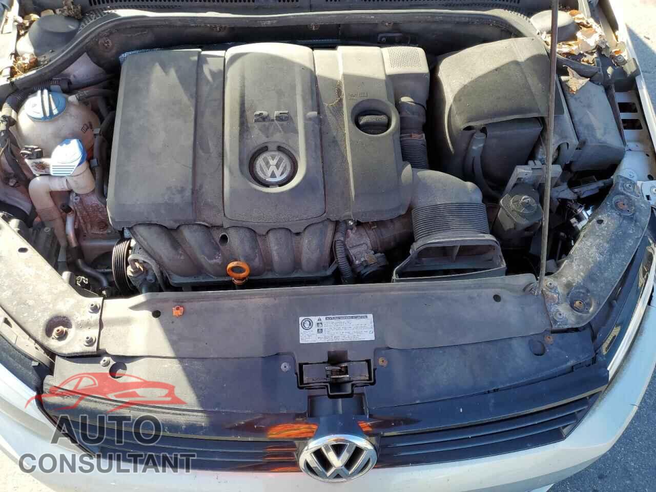 VOLKSWAGEN JETTA 2012 - 3VWBP7AJXCM072147