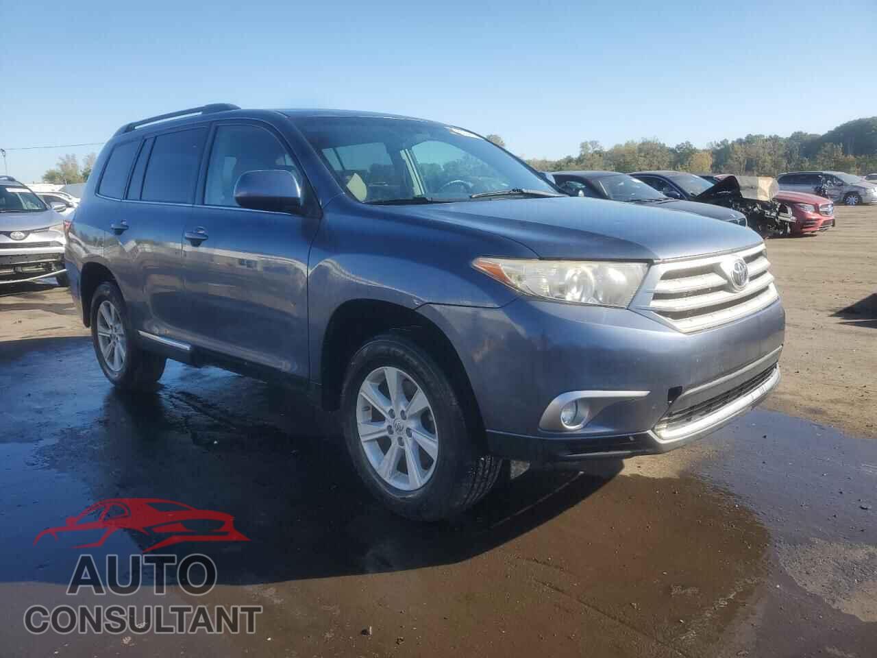TOYOTA HIGHLANDER 2013 - 5TDBK3EH4DS248564