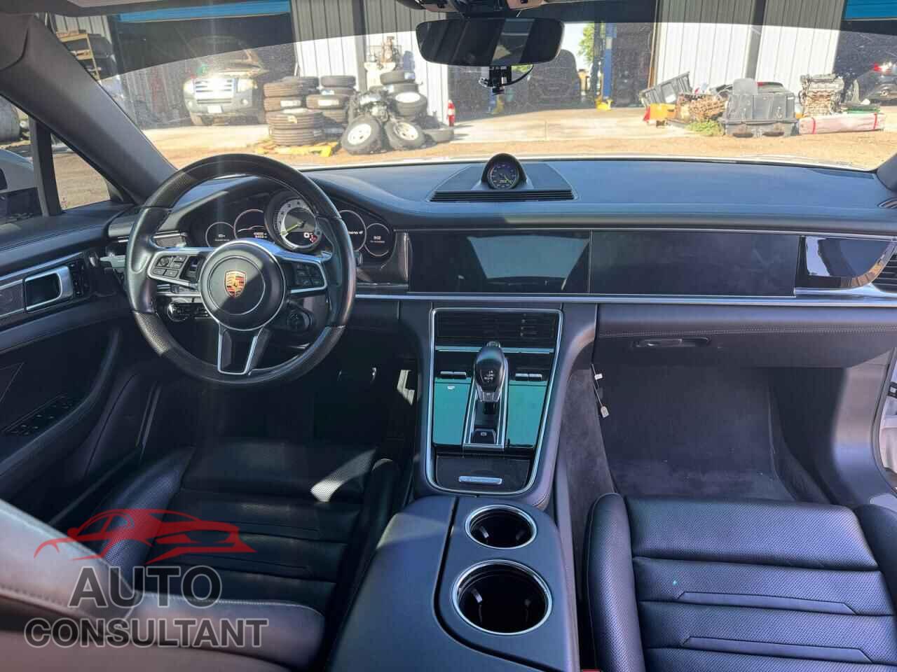 PORSCHE PANAMERA 2018 - WP0BE2A75JL160103