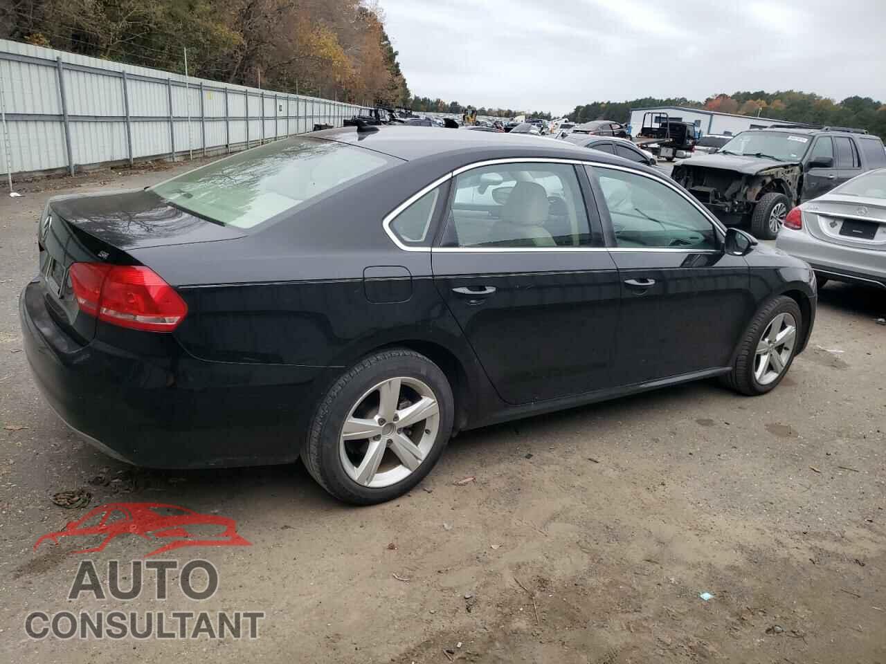 VOLKSWAGEN PASSAT 2012 - 1VWBH7A37CC091111