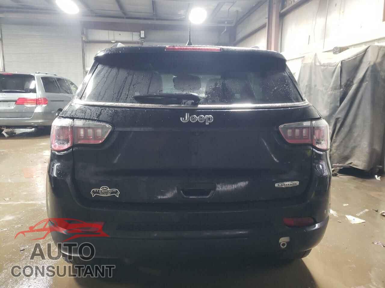 JEEP COMPASS 2018 - 3C4NJDBB9JT162108