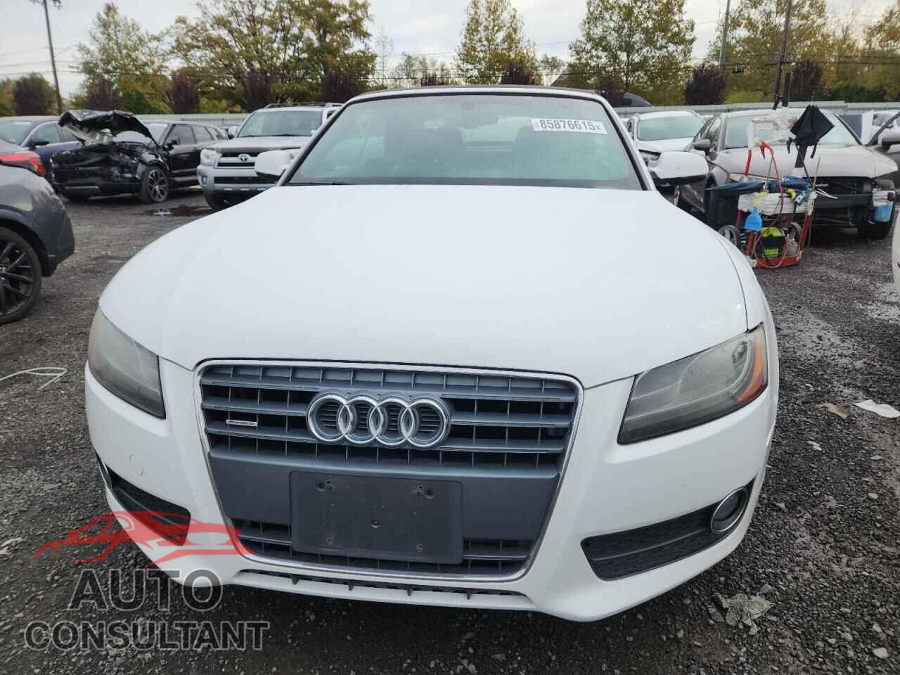 AUDI A5 2011 - WAULFAFH4BN001752