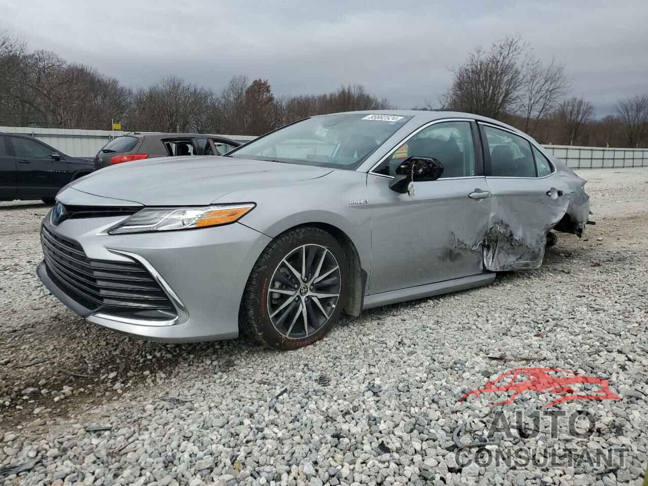 TOYOTA CAMRY 2021 - 4T1F31AK8MU556011