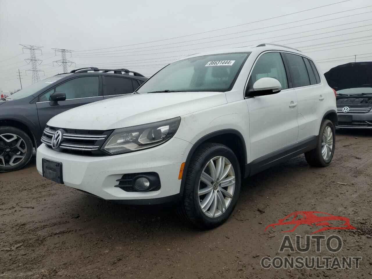 VOLKSWAGEN TIGUAN 2016 - WVGBV7AX1GW543312