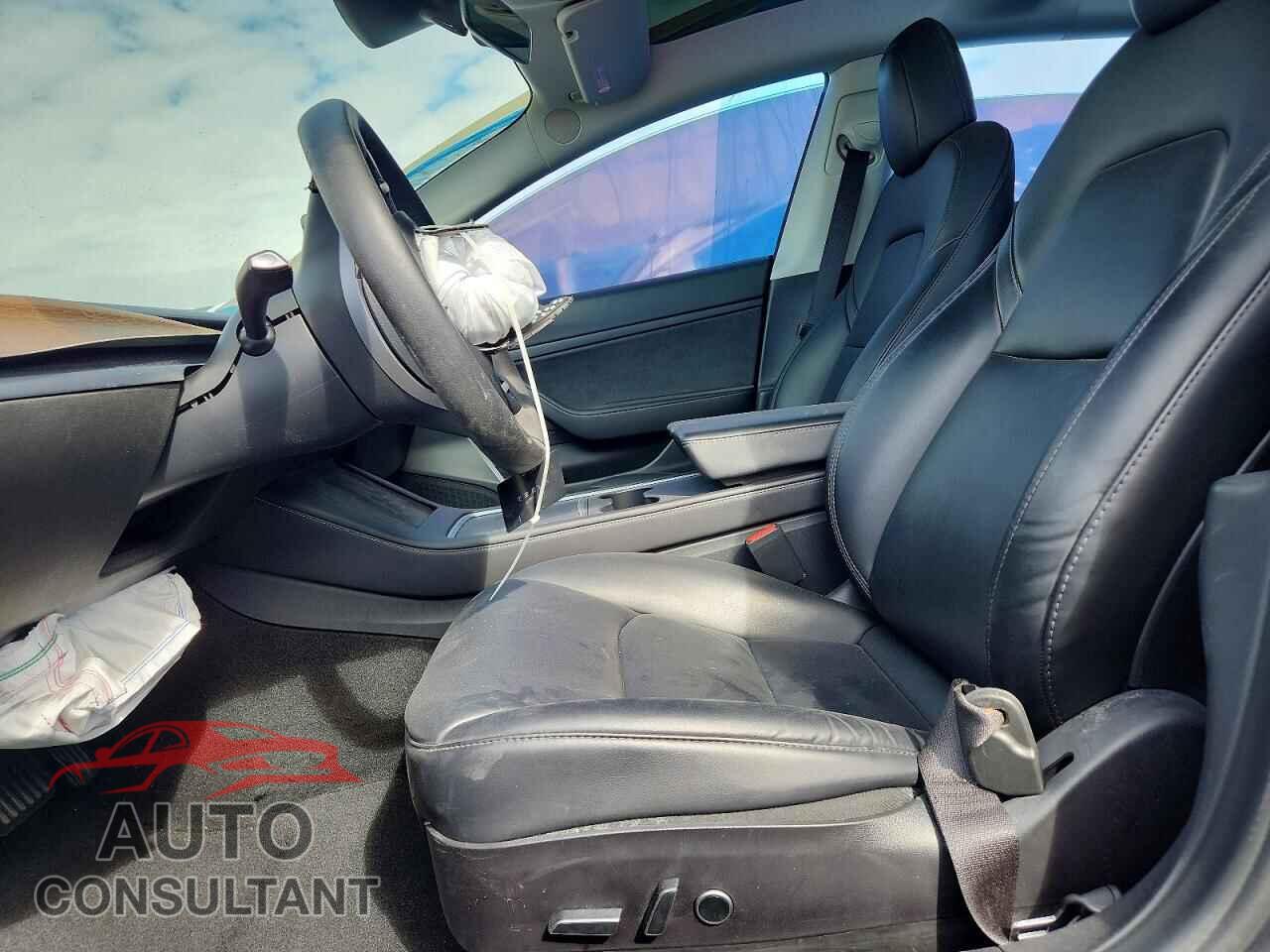 TESLA MODEL 3 2021 - 5YJ3E1EA8MF851024
