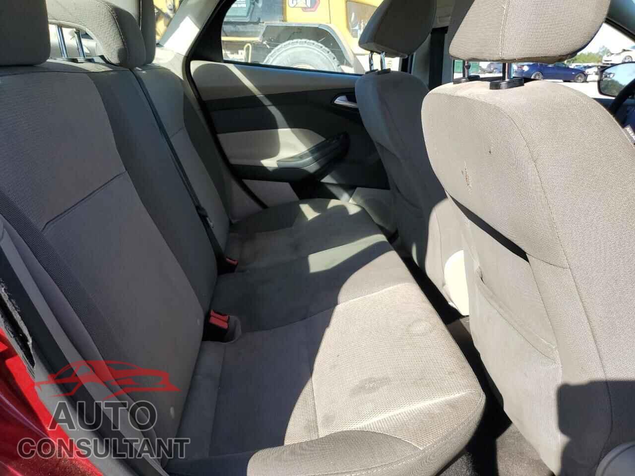FORD FOCUS 2014 - 1FADP3F2XEL179893