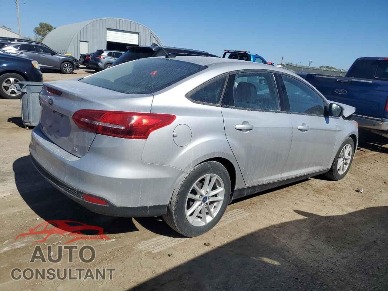 FORD FOCUS 2017 - 1FADP3F20HL329711