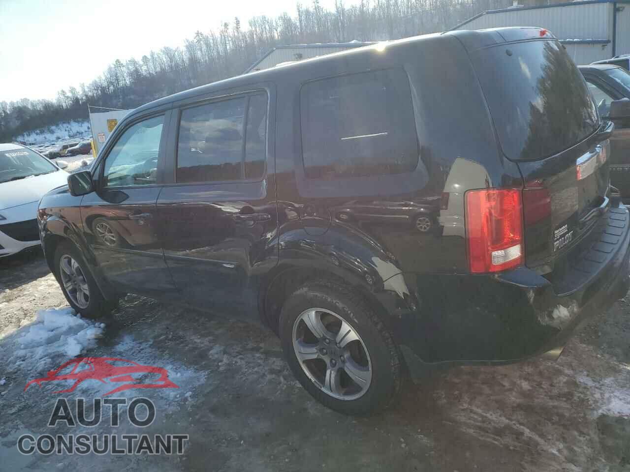 HONDA PILOT 2015 - 5FNYF4H31FB079163