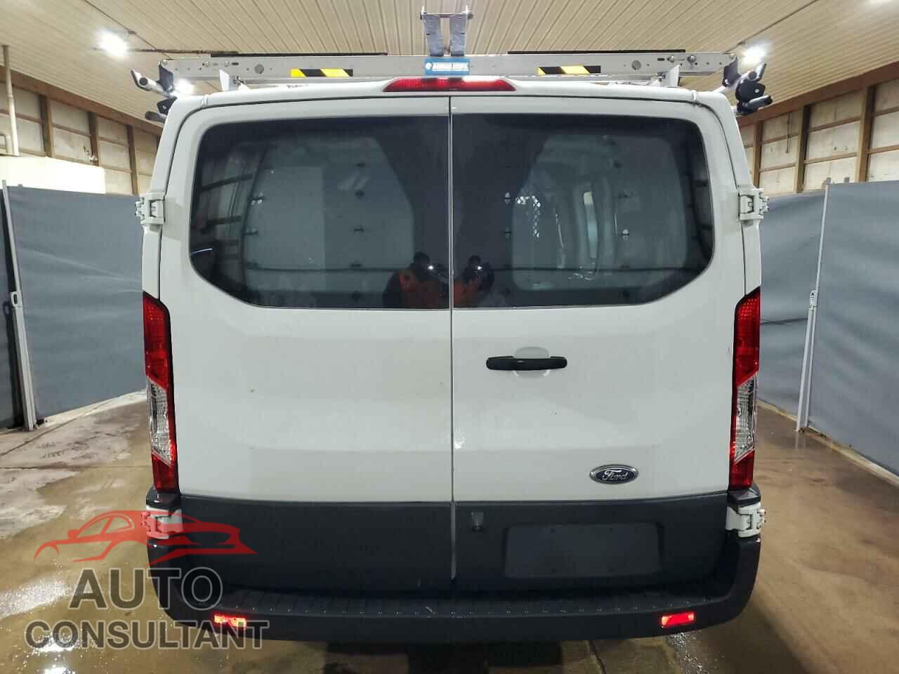 FORD TRANSIT 2017 - 1FTYR1ZM6HKB10183