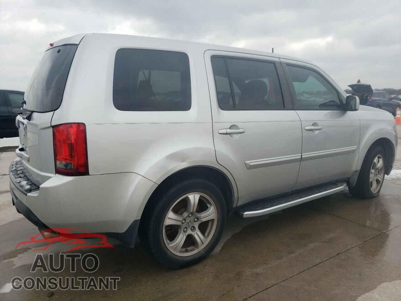 HONDA PILOT 2012 - 5FNYF3H50CB018409