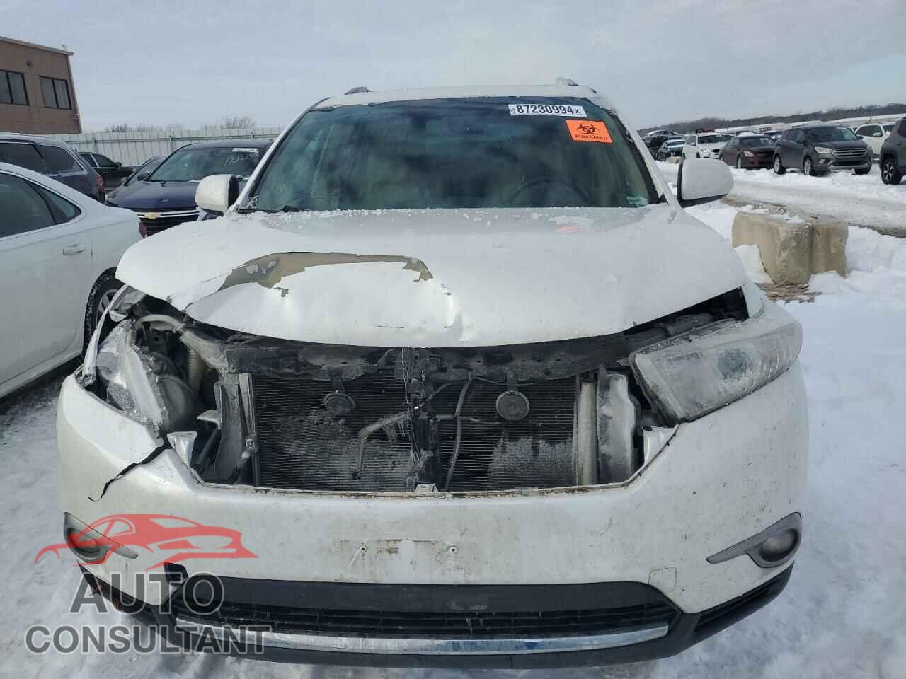 TOYOTA HIGHLANDER 2013 - 5TDBK3EH8DS245554