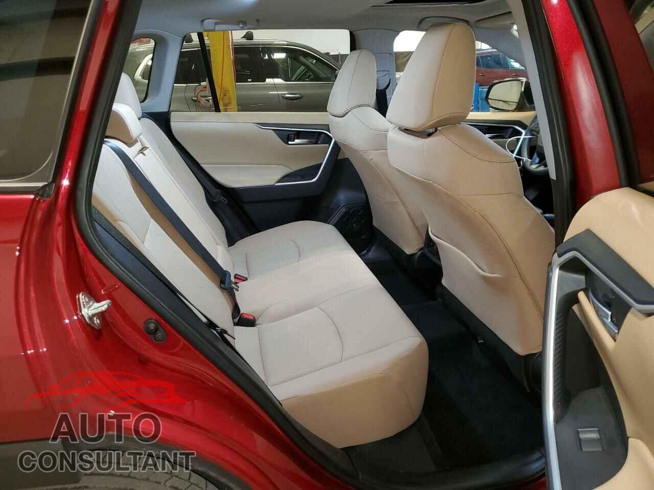 TOYOTA RAV4 2019 - JTMP1RFV6KD027475