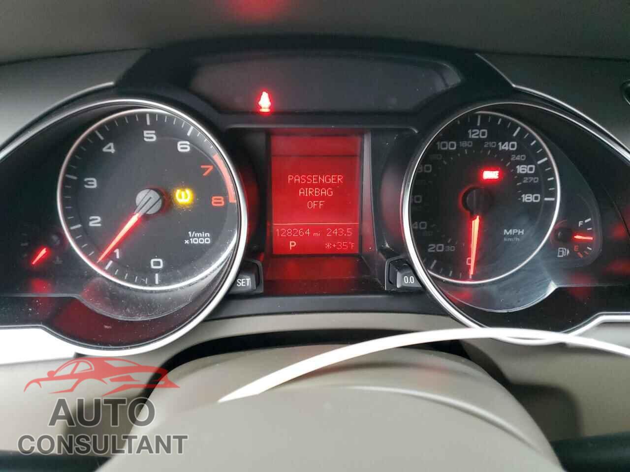 AUDI A5 2011 - WAUCFAFR0BA039608