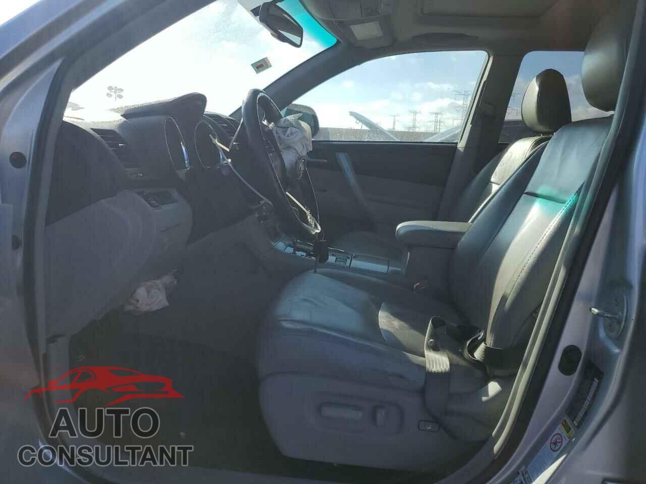 TOYOTA HIGHLANDER 2012 - 5TDBK3EH7CS142155