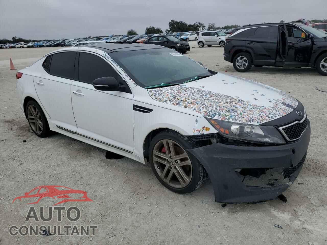 KIA OPTIMA 2013 - 5XXGR4A68DG117859