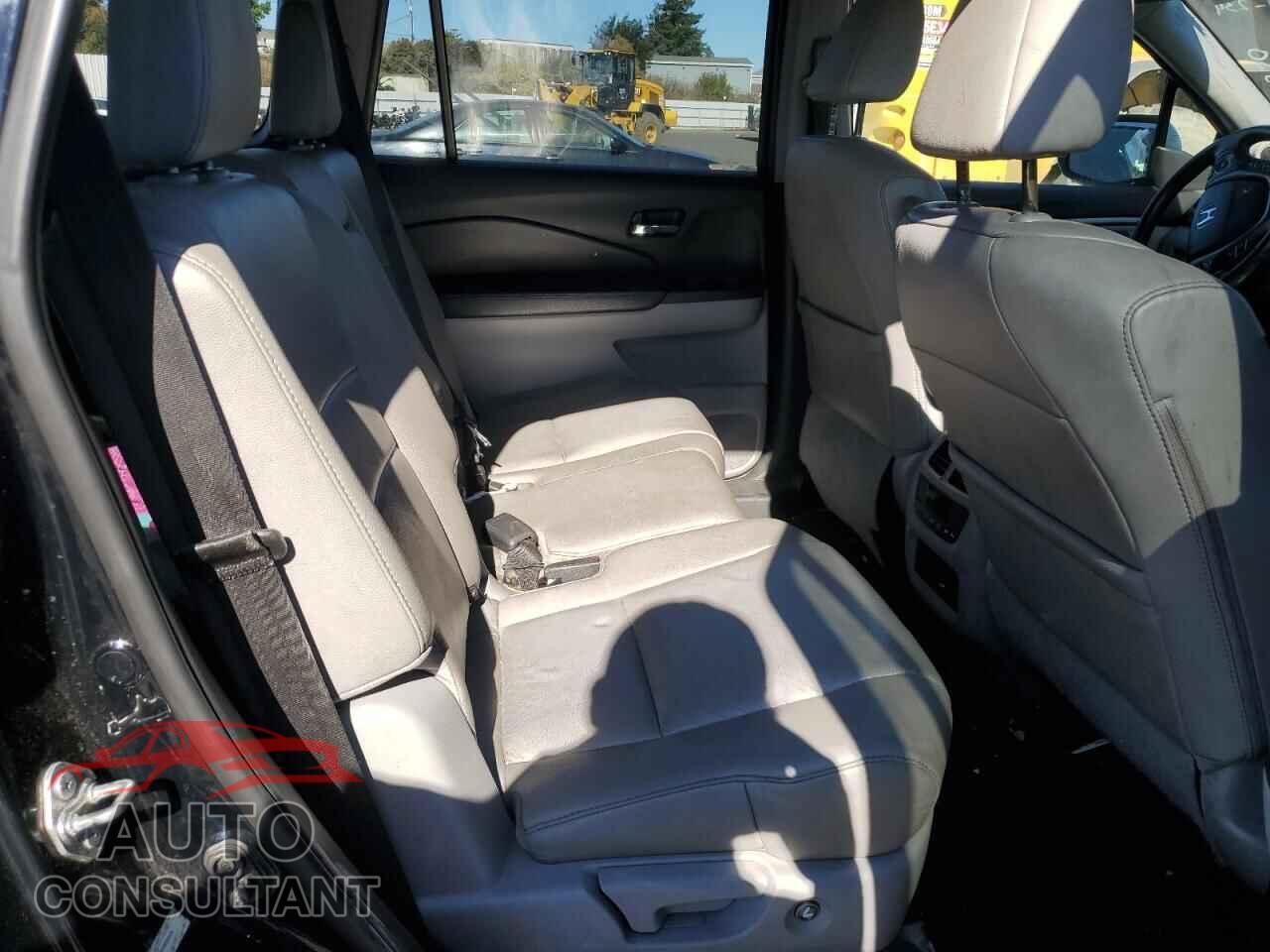 HONDA PILOT 2016 - 5FNYF5H50GB006830