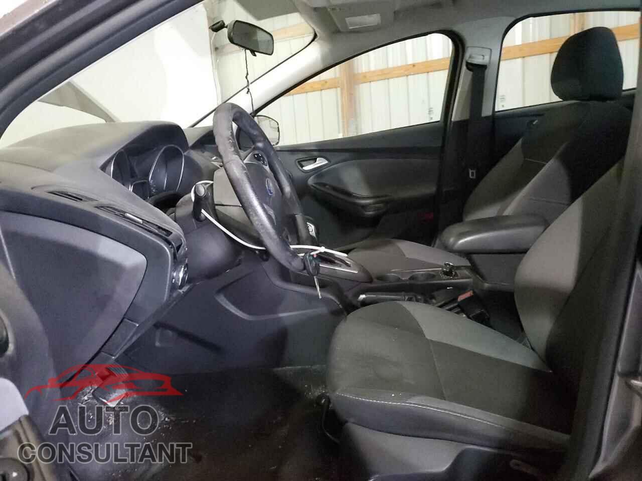 FORD FOCUS 2014 - 1FADP3F20EL371257