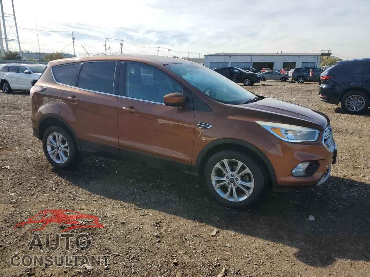 FORD ESCAPE 2017 - 1FMCU0GD8HUD85639