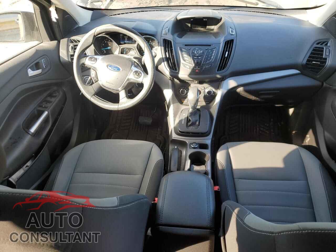 FORD ESCAPE 2016 - 1FMCU0G73GUB04565
