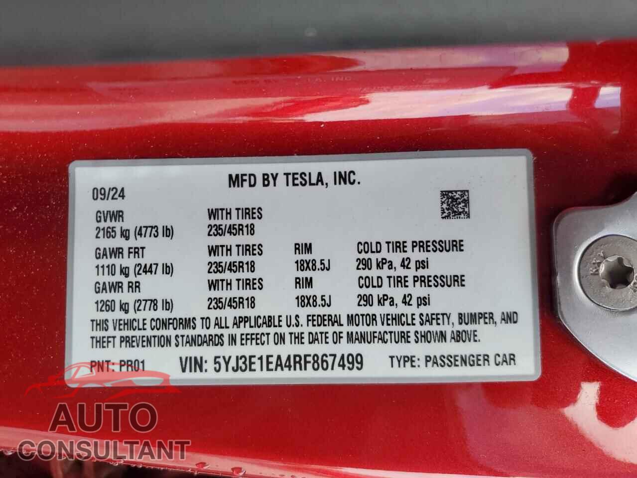 TESLA MODEL 3 2024 - 5YJ3E1EA4RF867499