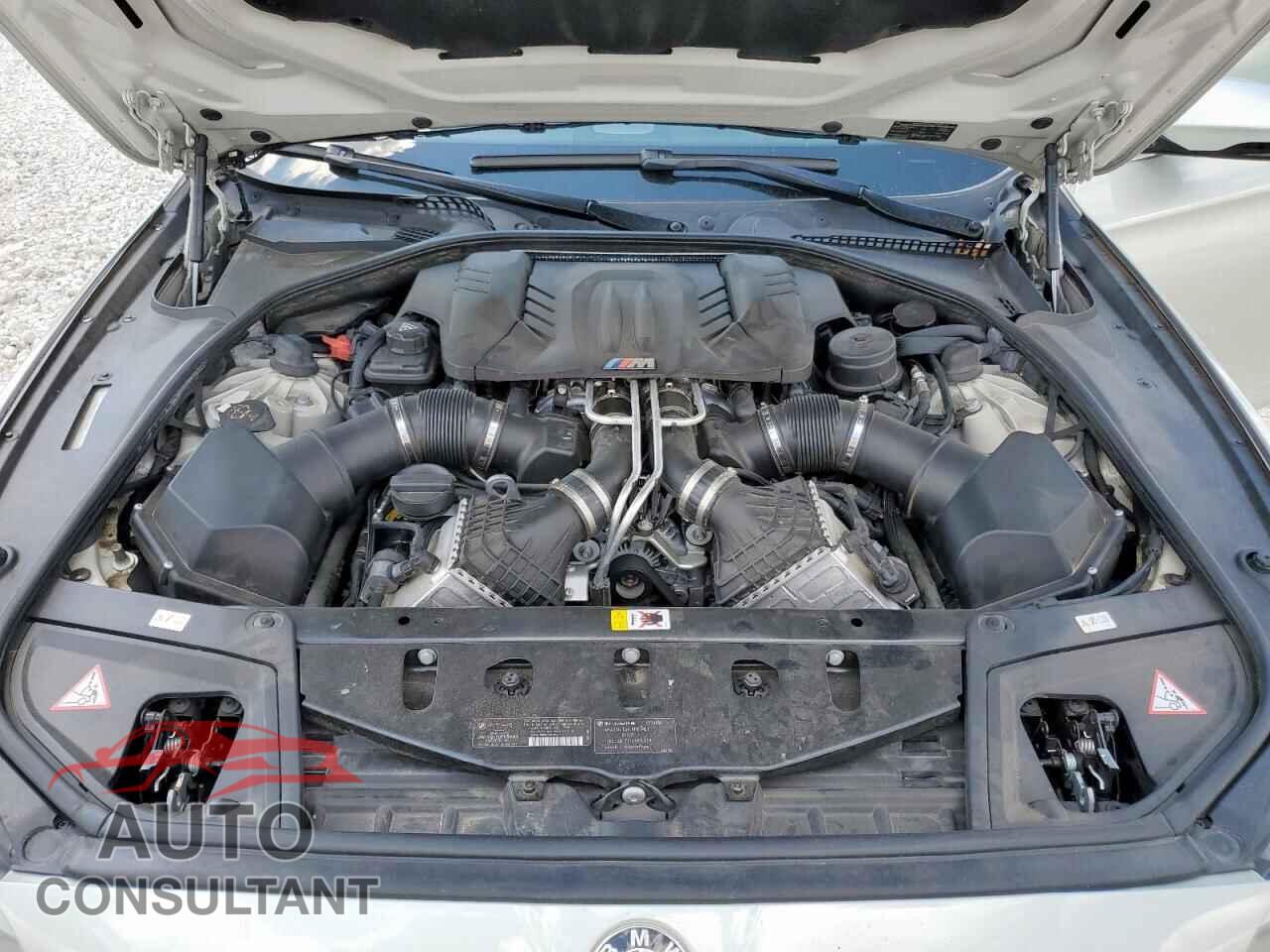 BMW M5 2013 - WBSFV9C56DC774080