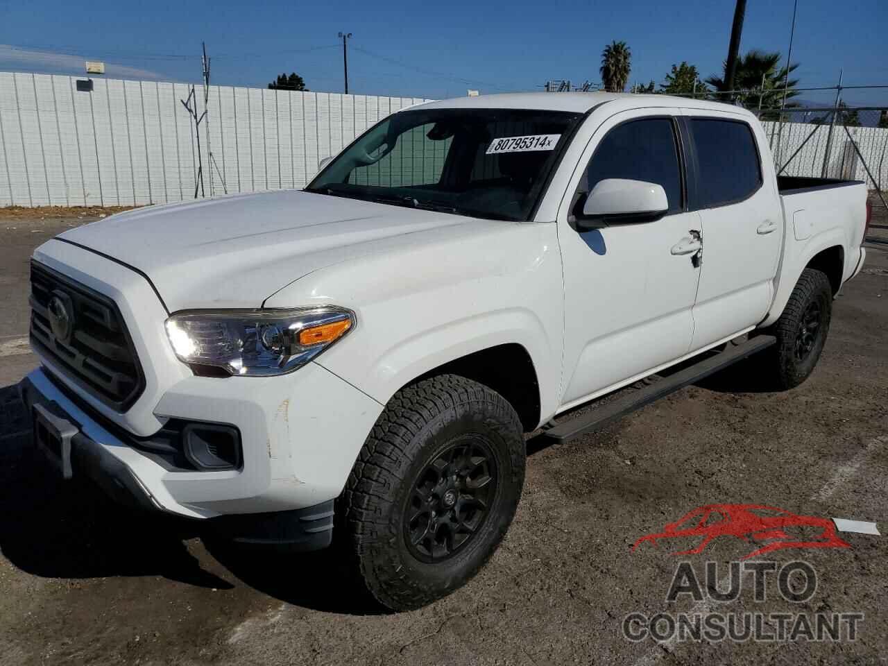 TOYOTA TACOMA 2018 - 3TMCZ5AN1JM168416