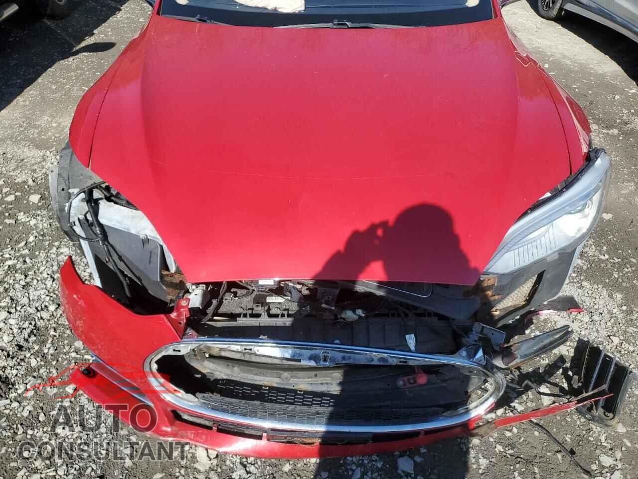 TESLA MODEL S 2013 - 5YJSA1DP3DFP09905