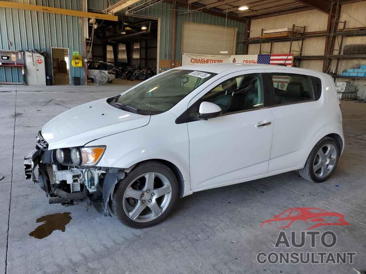 CHEVROLET SONIC 2016 - 1G1JE6SB6G4136989