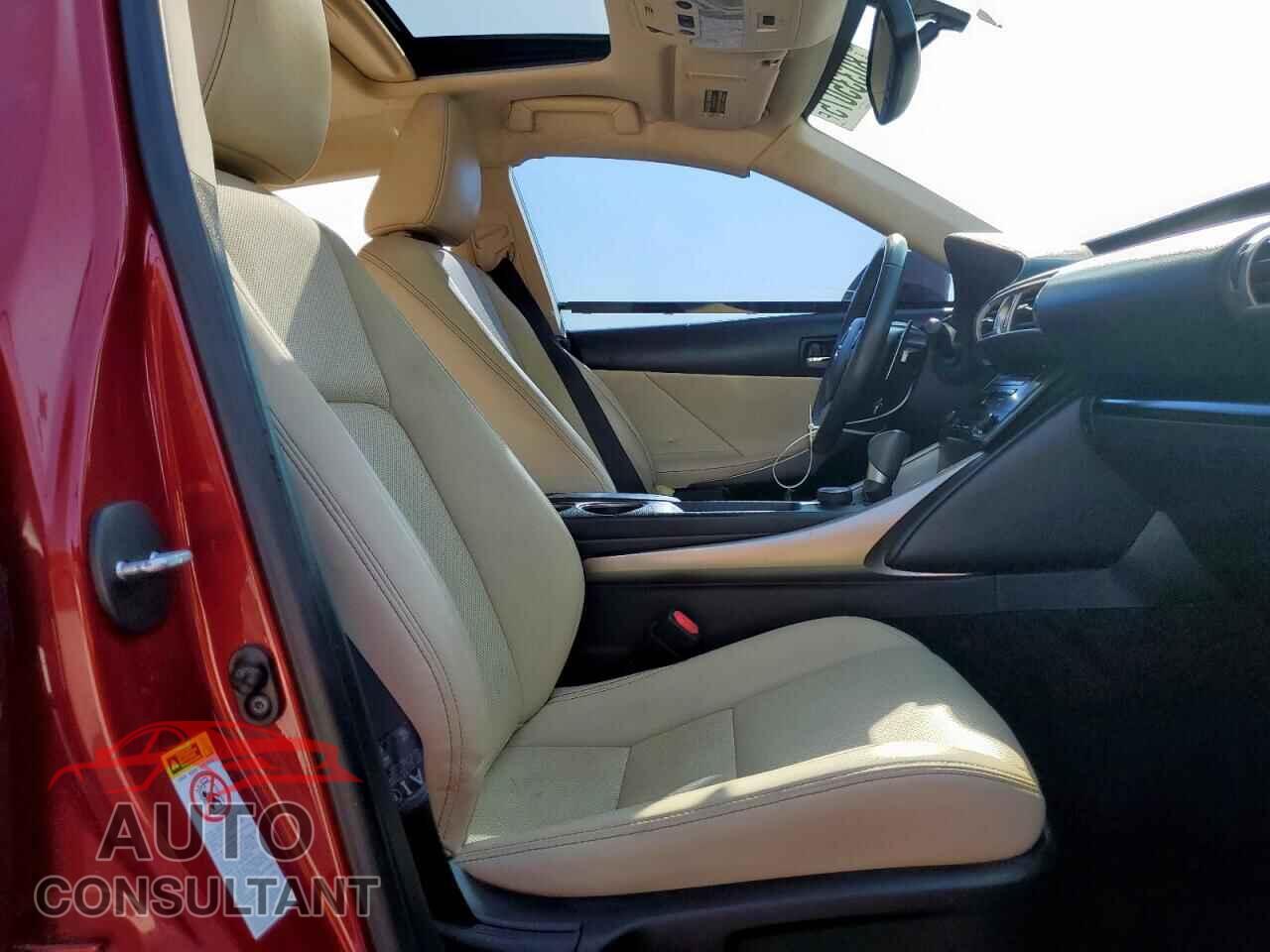 LEXUS IS 2014 - JTHBF1D22E5023247