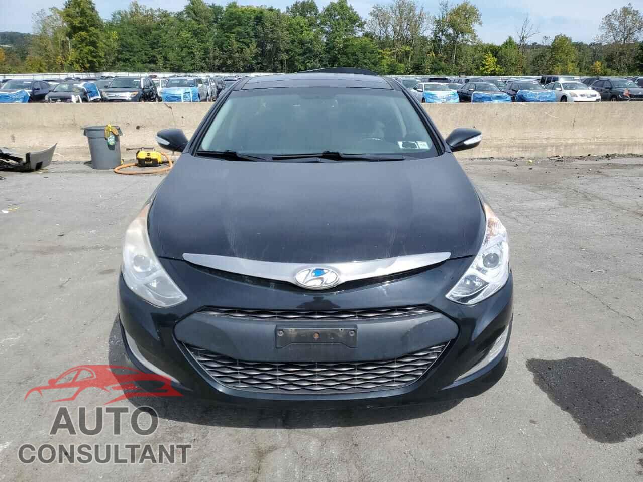 HYUNDAI SONATA 2014 - KMHEC4A46EA110196