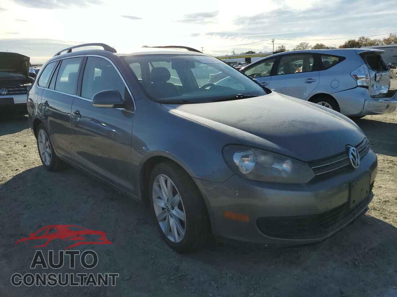 VOLKSWAGEN JETTA 2011 - 3VWPL7AJ3BM608940