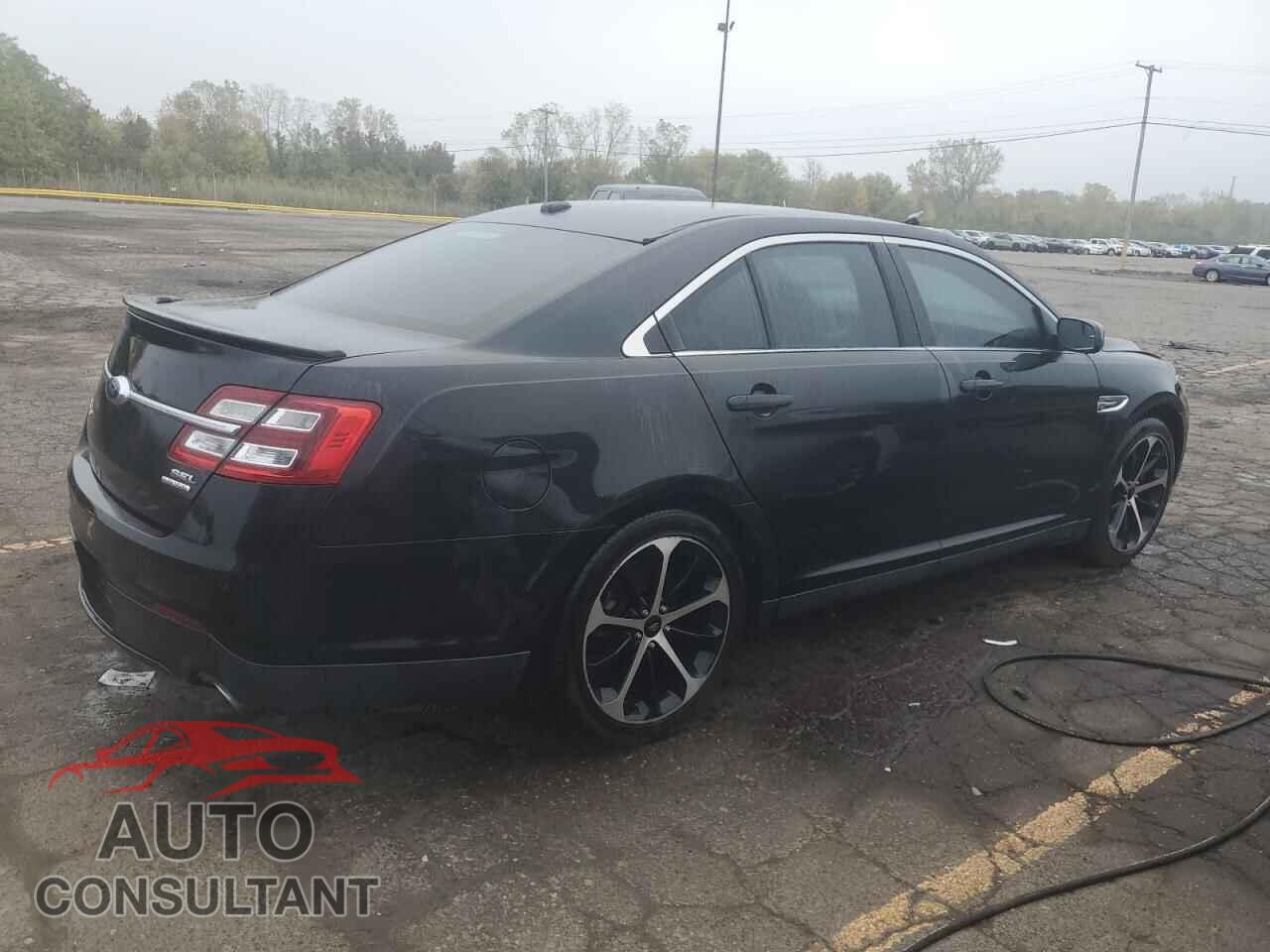 FORD TAURUS 2015 - 1FAHP2E83FG166897