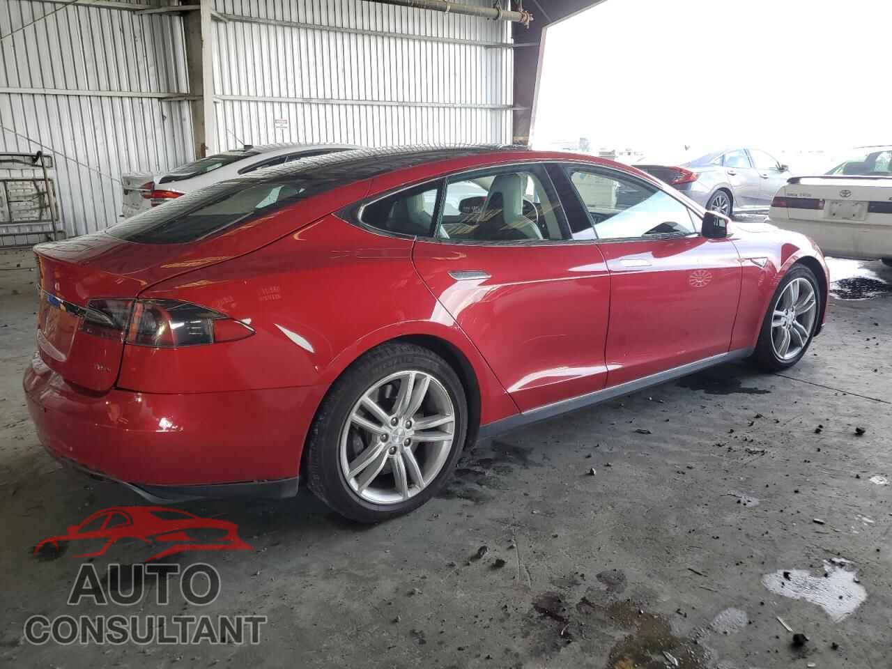 TESLA MODEL S 2015 - 5YJSA1S21FF090859
