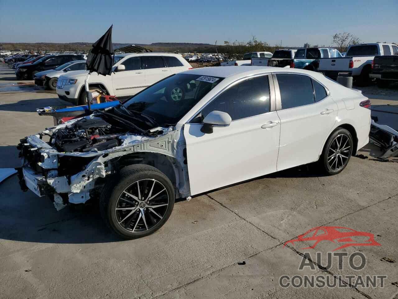 TOYOTA CAMRY 2023 - 4T1G11AK3PU729254