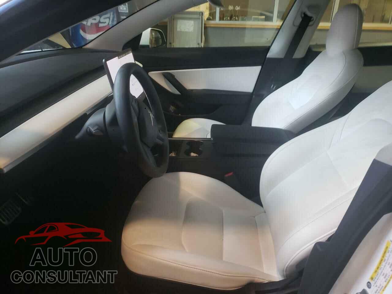 TESLA MODEL 3 2021 - 5YJ3E1EB4MF906982