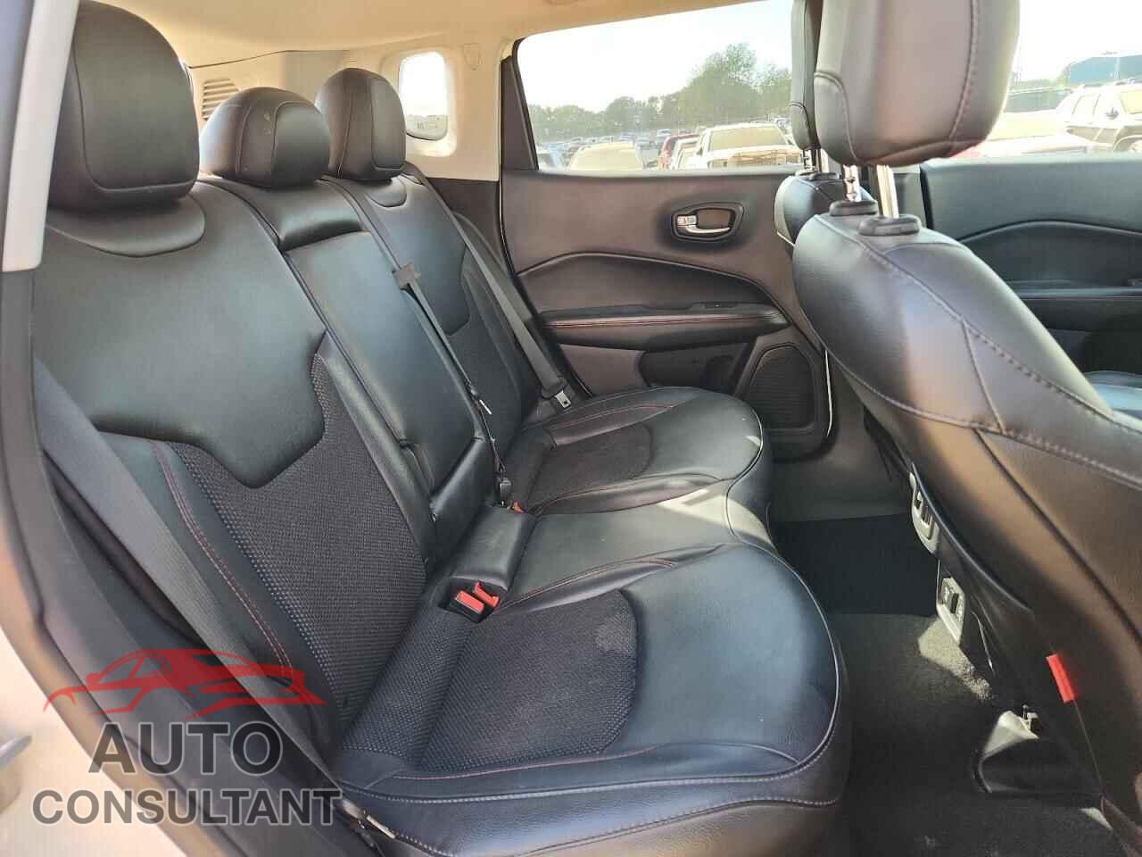 JEEP COMPASS 2020 - 3C4NJDDB7LT177352