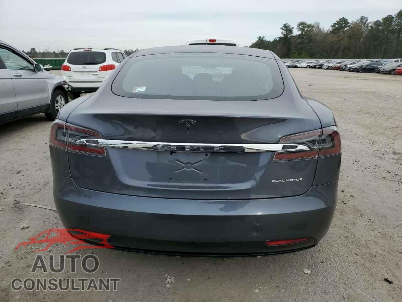 TESLA MODEL S 2021 - 5YJSA1E26MF423601